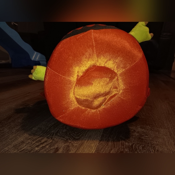 Disney Monsters Inc. Mike Wazowski 20" Vampire Pumpkin Halloween Greeter Plush - Picture 7 of 7